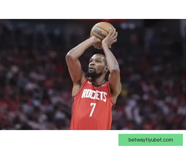 杜兰特砍下27分带队狂胜尼克斯队友激情庆祝全场沸腾